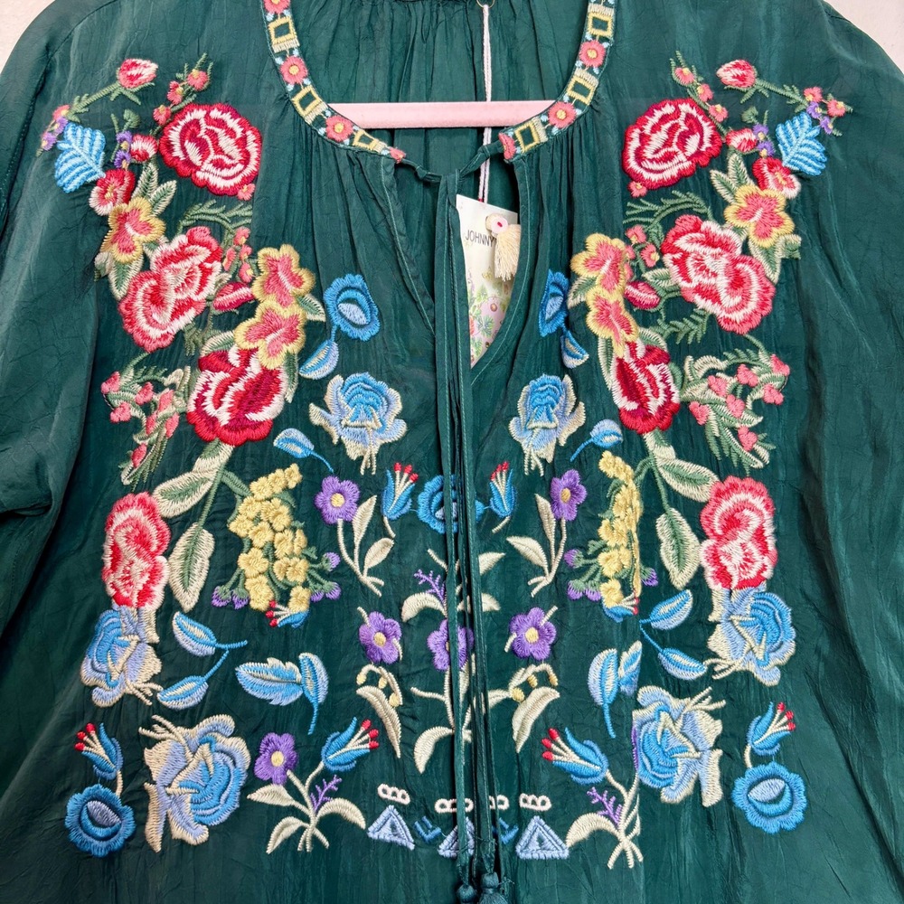 NWT Johnny Was Zedonia Embroidered Tunic Top Green Floral Bohemian Blouse M - Picture 3 of 12